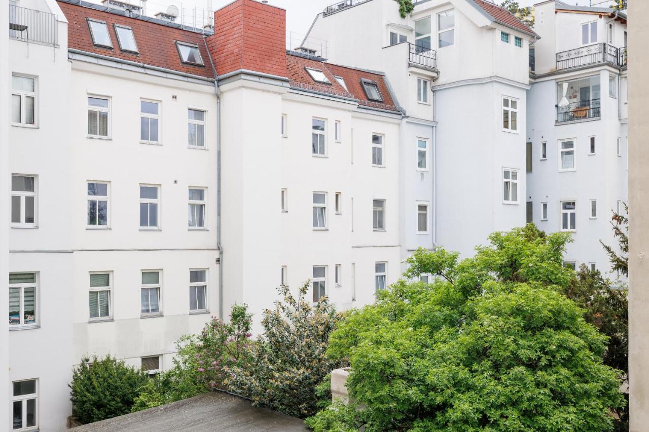 Charming Apartment Near Center Vienna Exterior photo